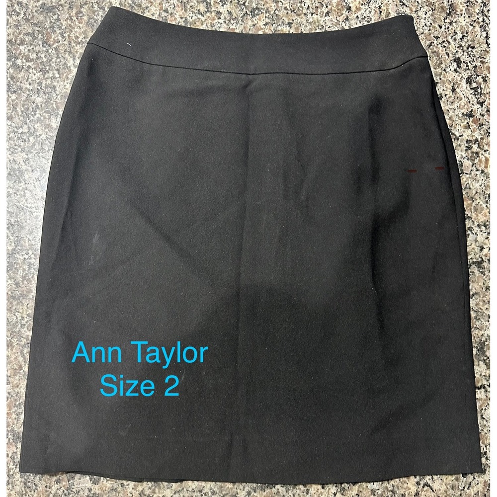 Ann Taylor Black Pleated Front‎ Mini Skirt Size 2 Professional Career Wear